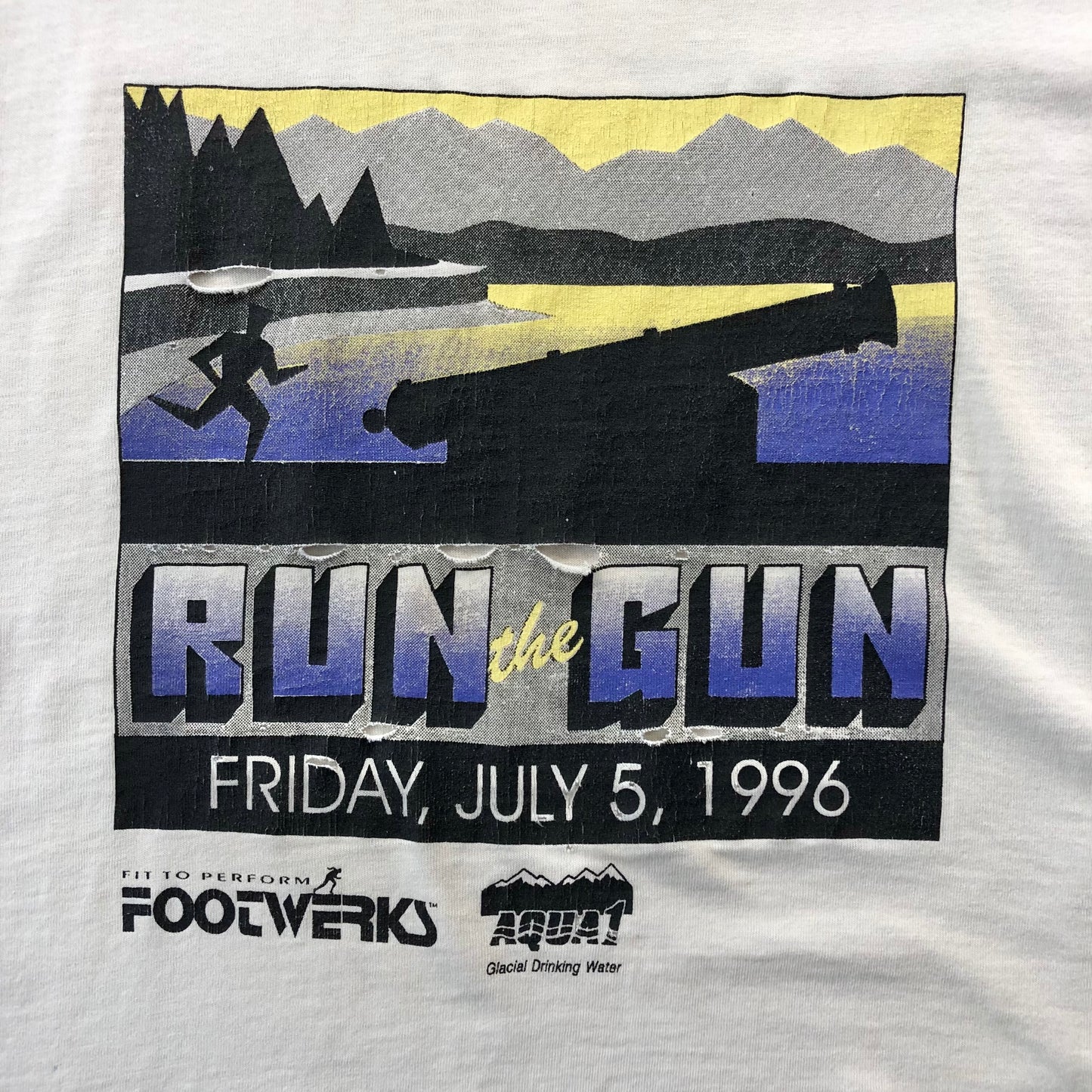 Vintage 90s Run The Gun Marathon T Shirt M