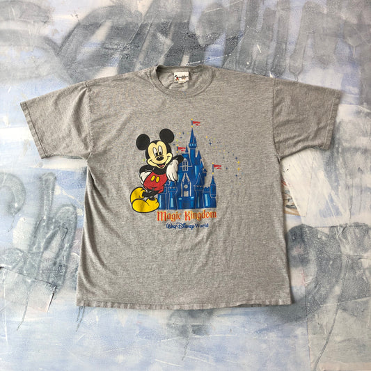Walt Disney World Magic Kingdom T Shirt L