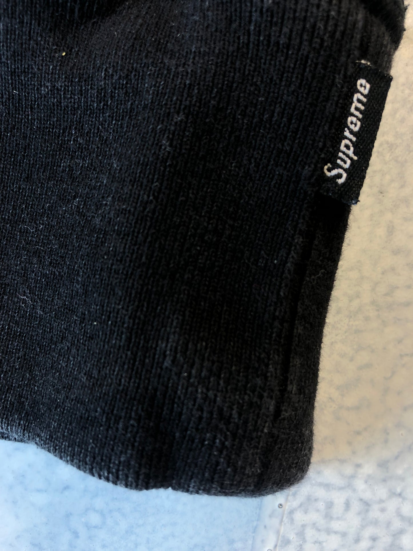 Supreme Black Hoodie Sweatshirt L
