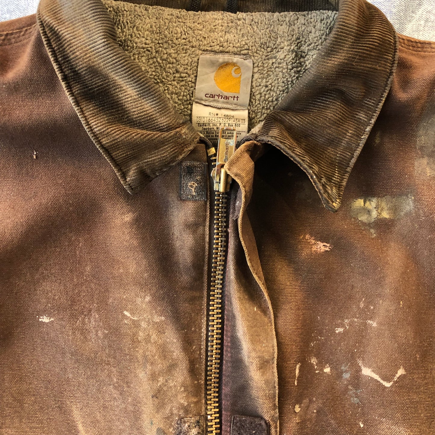 Vintage Thrashed Carhartt J164 Sherpa Lined Workwear Zip Jacket L