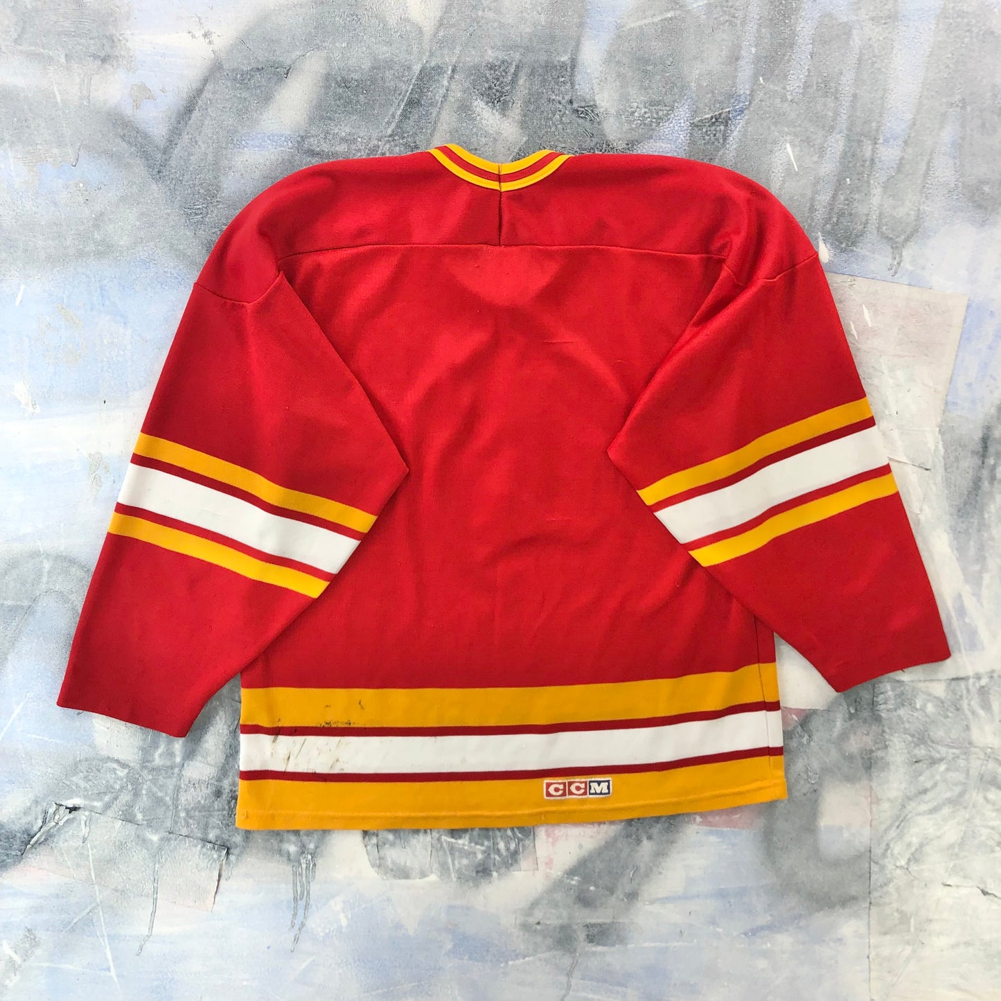 Vintage CCM NHL Calgary Flames Jersey L