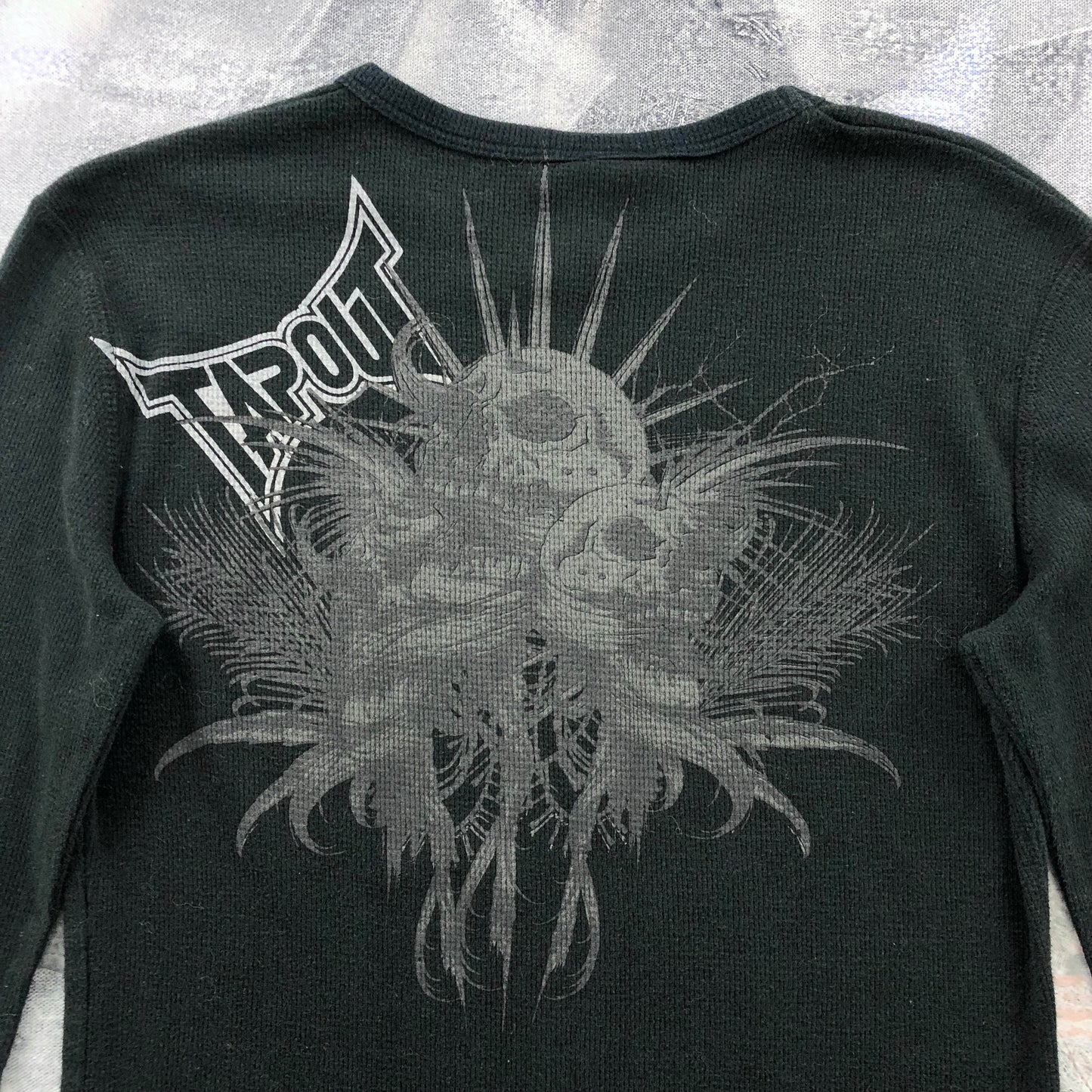 Vintage Y2K MMA Tapout Skull Long Sleeve Waffel Knit Shirt S