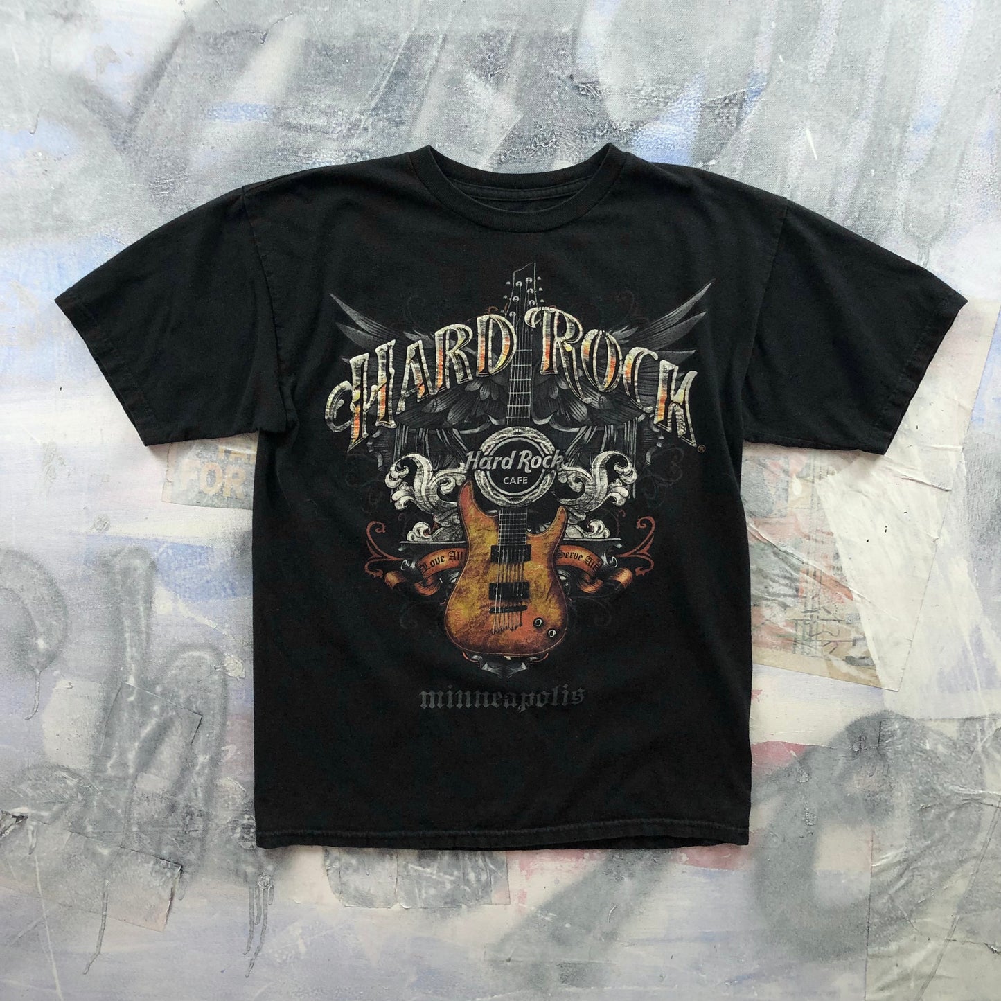 The Hard Rock Cafe Love All Serve All Minneapolis T Shirt M