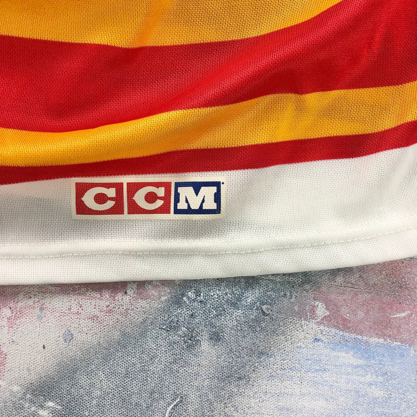 Vintage CCM NHL Calgary Flames Theoren Fleury 14 Jersey M