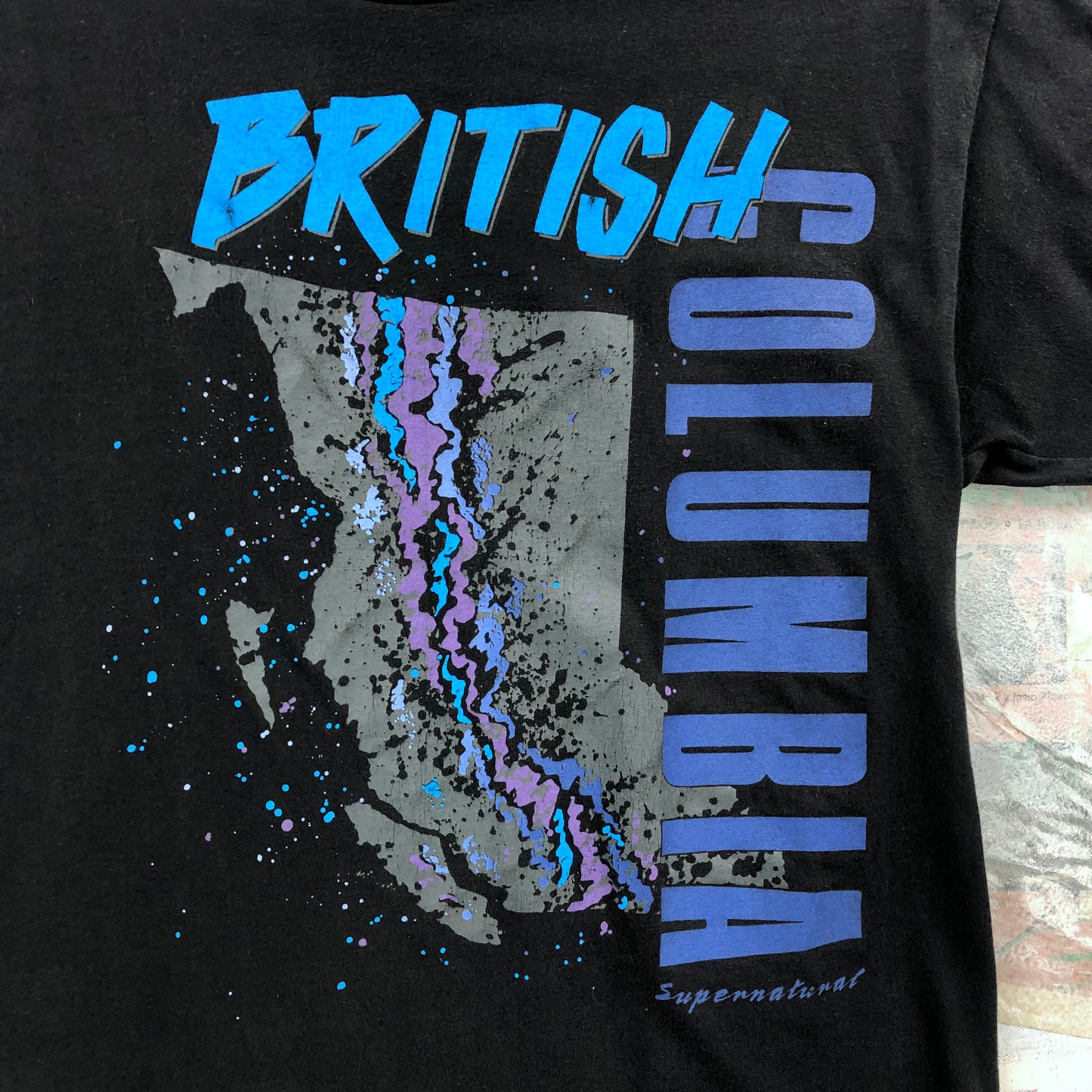 Vintage 90s USA British Columbia Supernatural Single Stitch T Shirt L