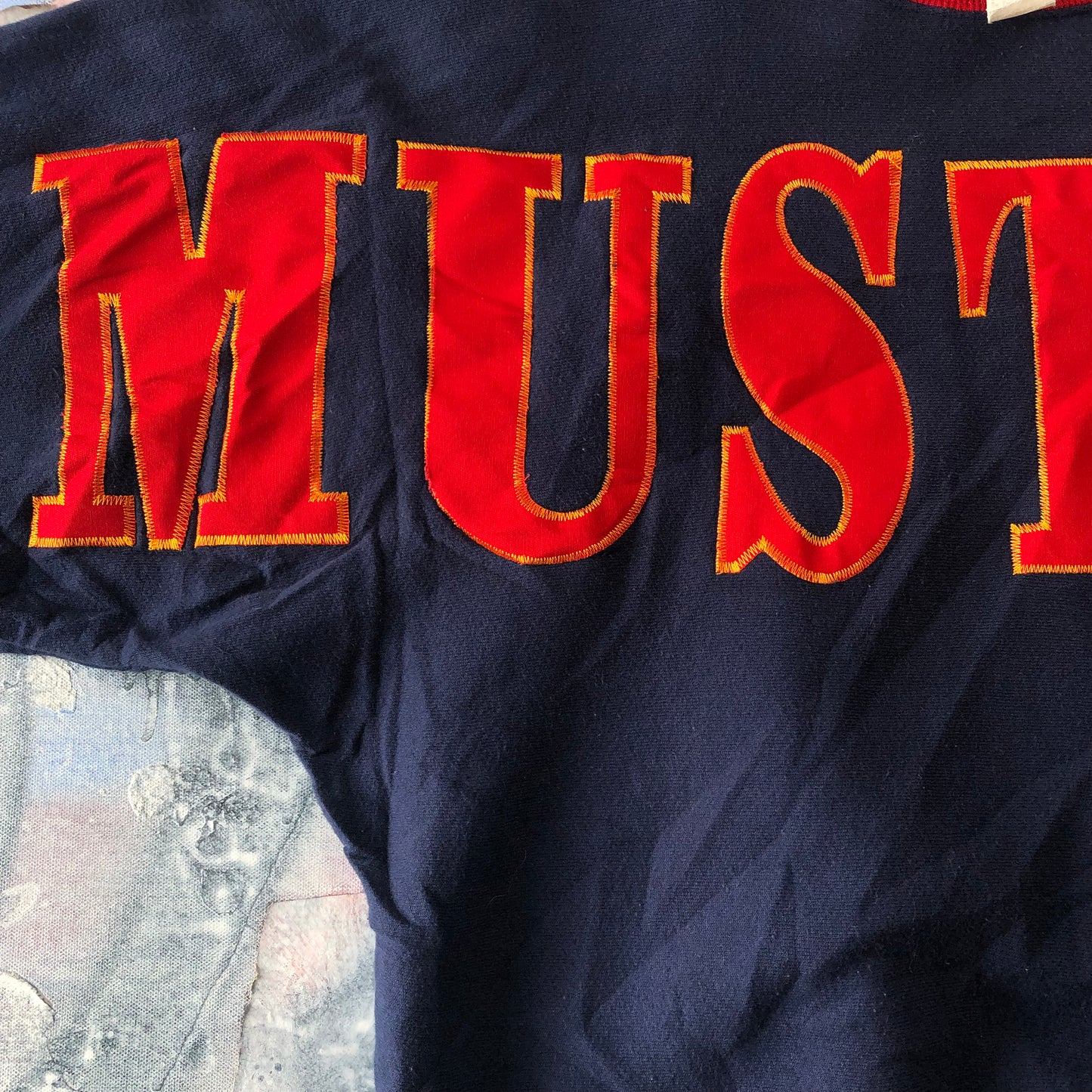 Ford Motor Company 90s Mustang Embroided Logo Official Sportswear Crewneck Sweatshirt XL