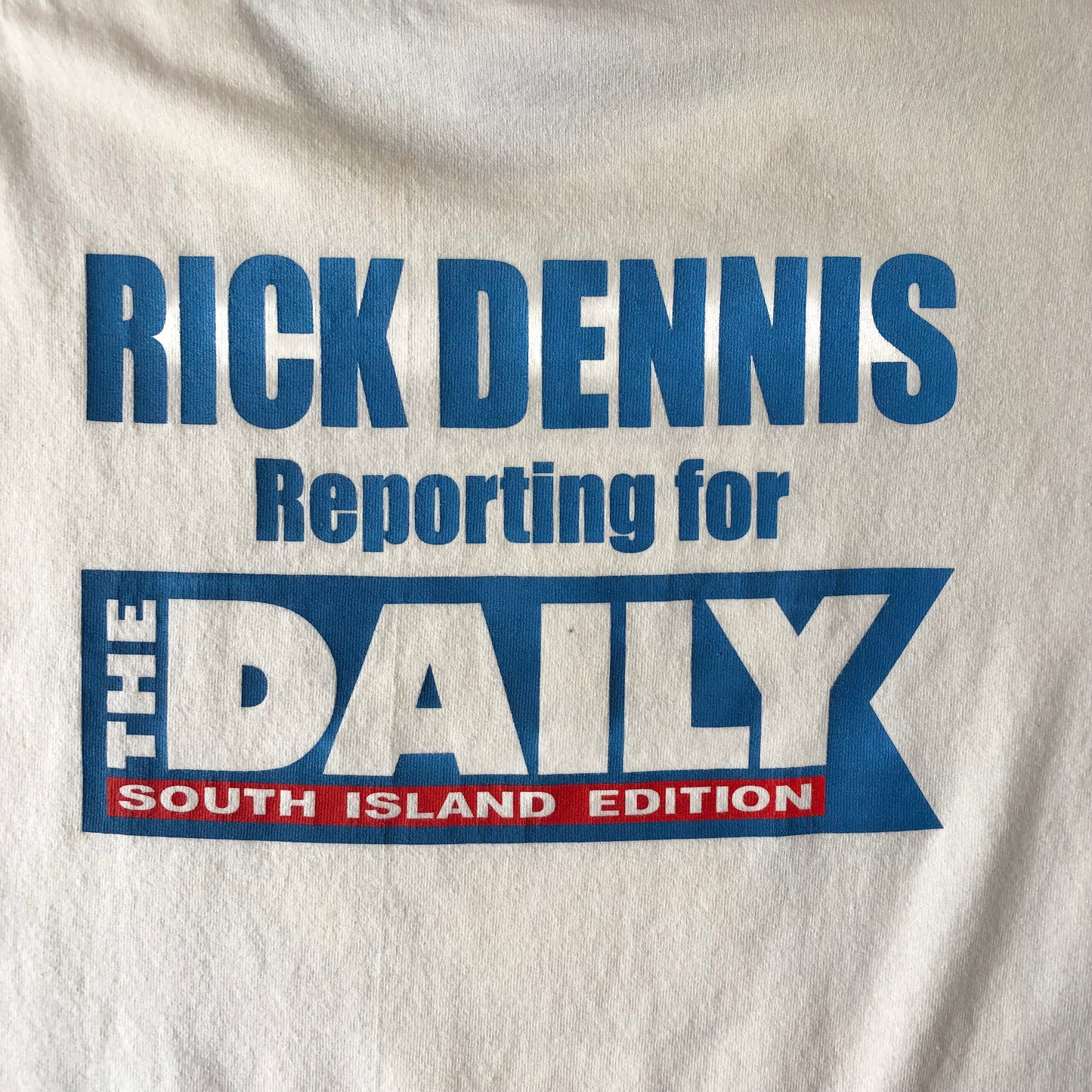 Vintage Rick Dennis Reporting For The Daily Shaw Bear T Shirt L