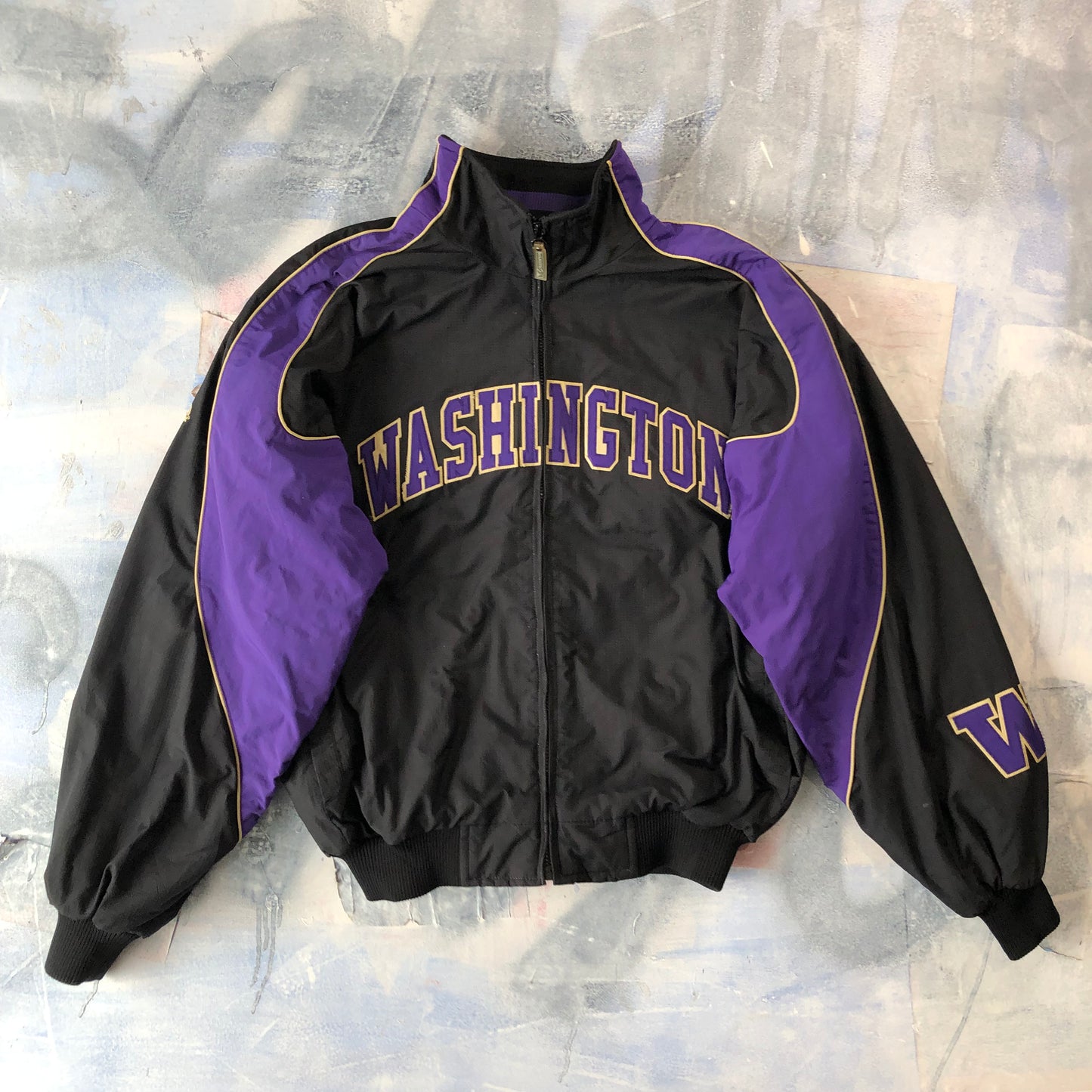 University of Washington Huskies Majestic Retro Zip Puffer Jacket L
