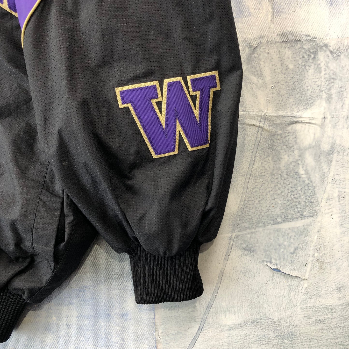 University of Washington Huskies Majestic Retro Zip Puffer Jacket L