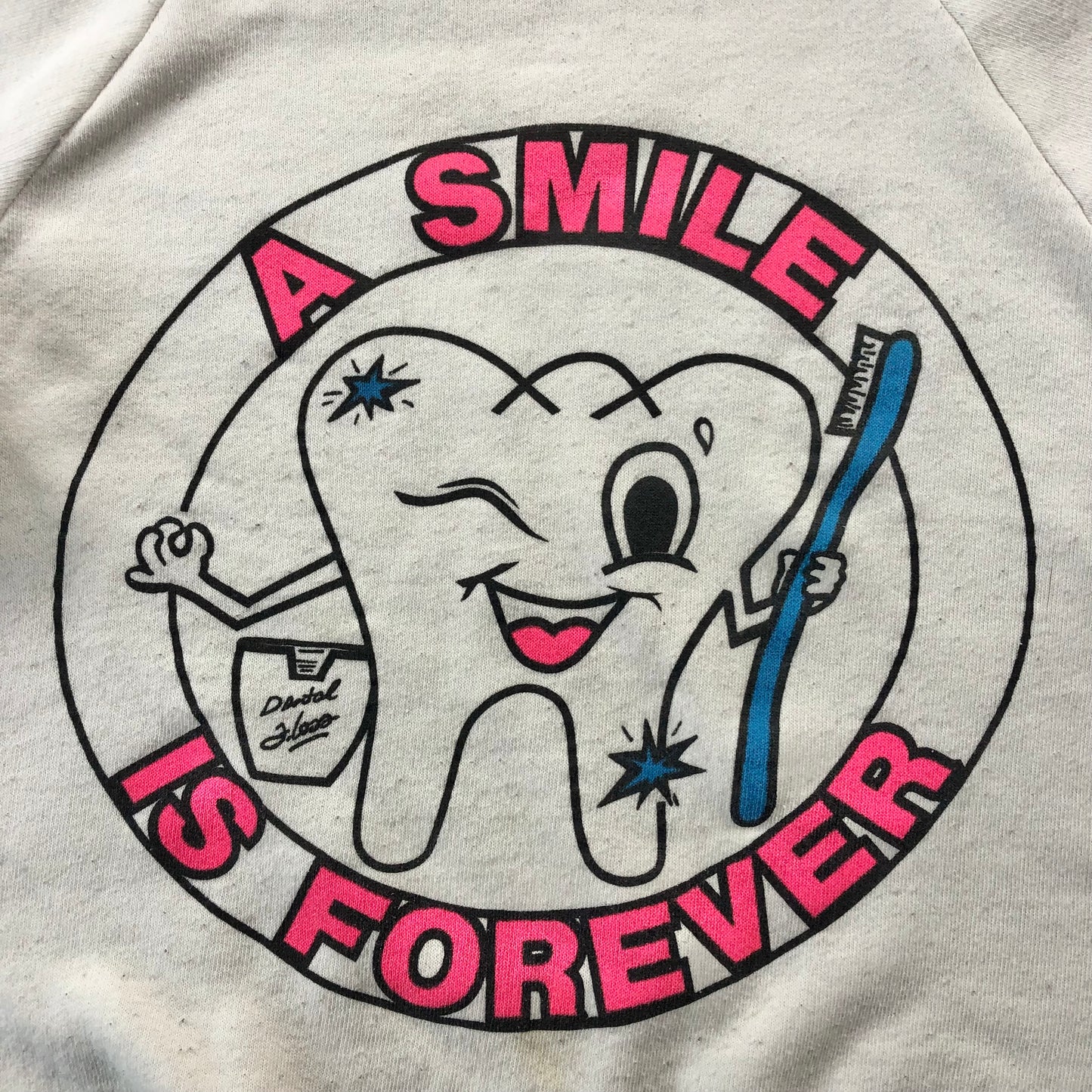 Vintage 90s A Smile Is Forever Crewneck Sweatshirt M