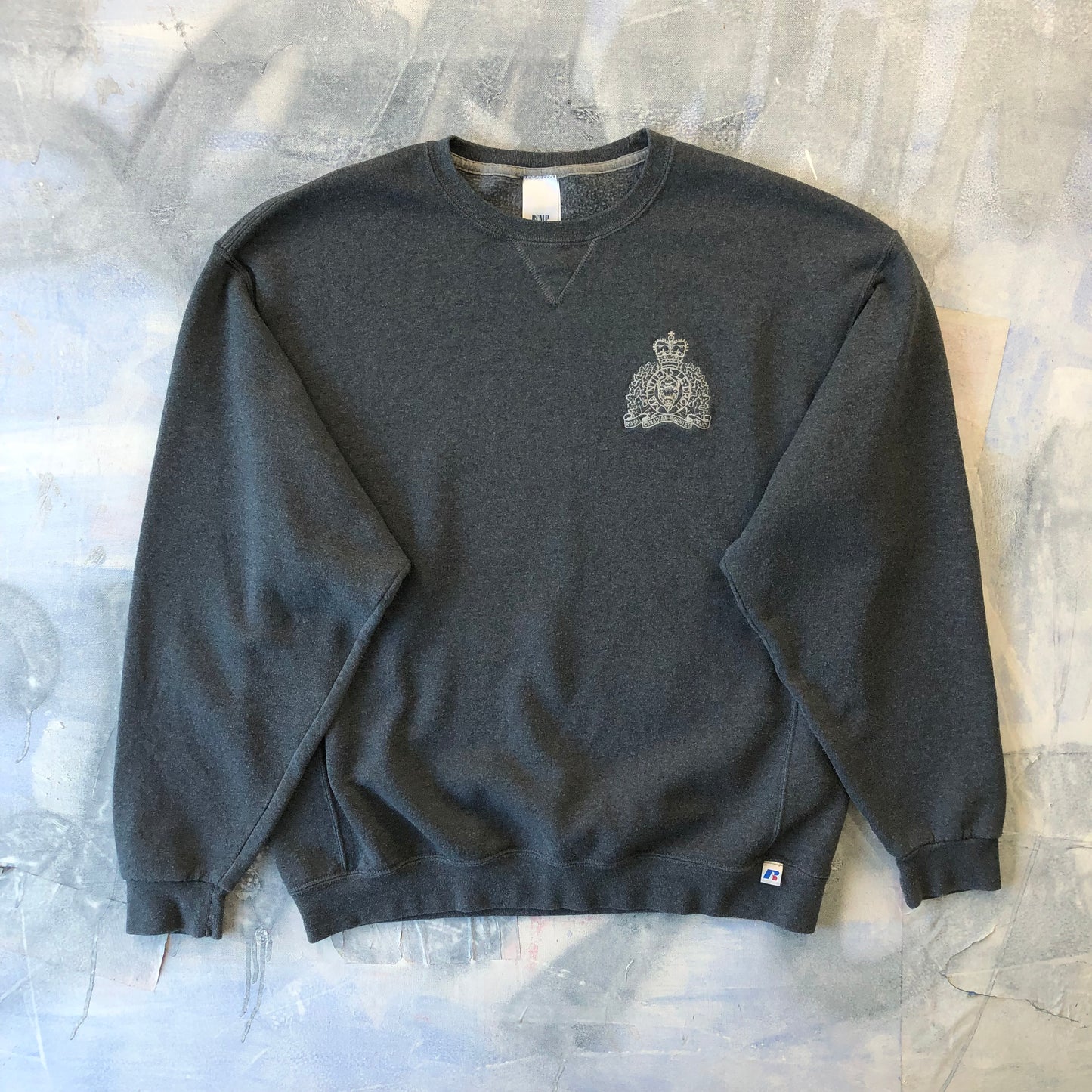 RCMP Royal Canadian Mounted Police Embroided Russell Crewneck Sweatshirt XL