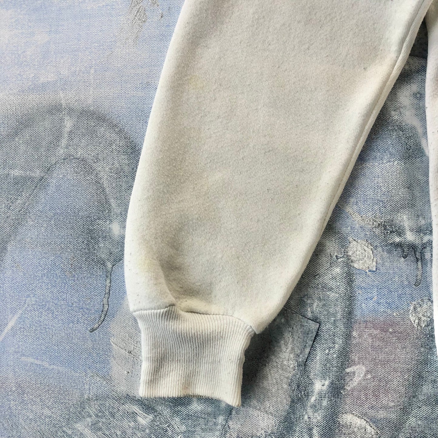 Vintage USA 80s Hawaii B Kilban Cat Surfing Dolphins Crewneck Sweatshirt S